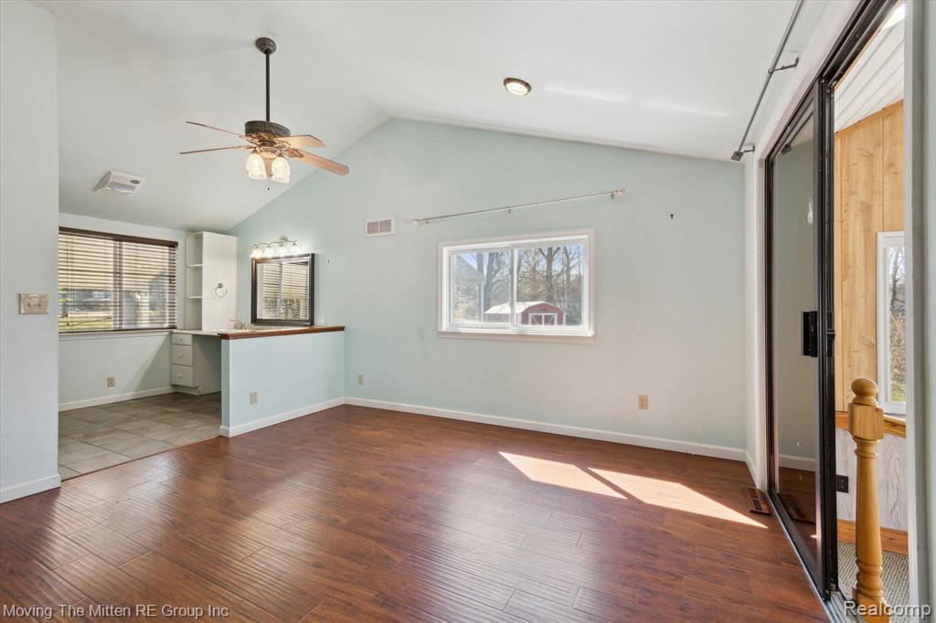 40320 ALDEN Road, Van Buren, MI 48111 — Photo 24