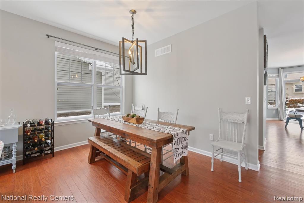 27316 Victoria Road, Novi, MI — Photo 13