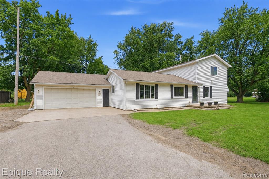 12376 W Reid Road, Durand, MI 48429