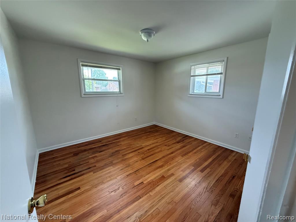 8981 Shannon Drive, Sterling Heights, MI 48314 — Photo 7