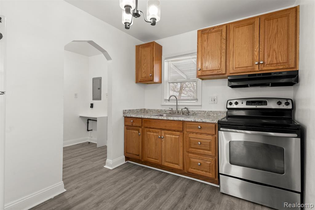4721 Jackson Street, Dearborn Heights, MI 48125 — Photo 9