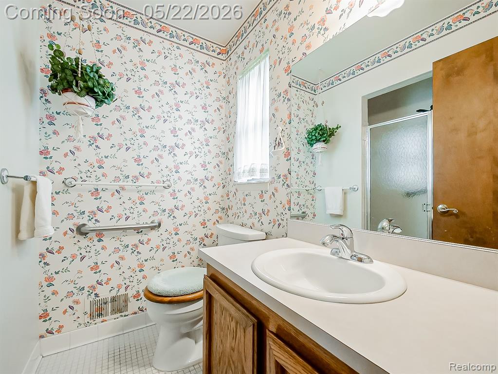 38663 Cypress Meadow Drive, Clinton Twp, MI 48036 — Photo 19