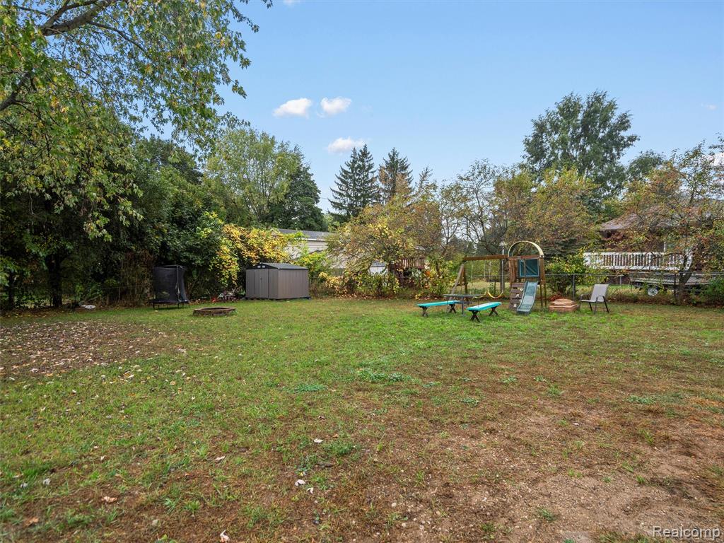 449 Joslyn Road, Lake Orion, MI 48362 — Photo 18