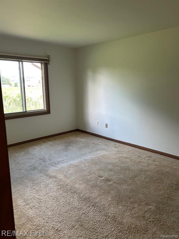 43719 Hartford Drive, 334, Clinton Twp, MI 48038 — Photo 9