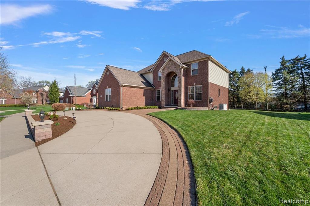 4366 S Lake Lane, Shelby Twp, MI 48316 — Photo 7