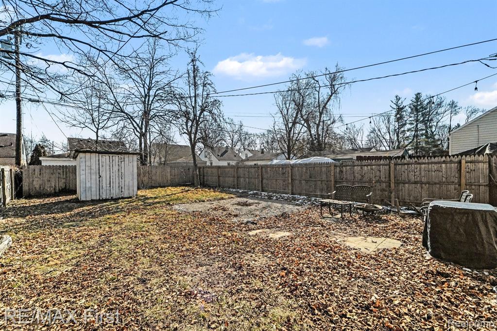 24310 Kipling Street, Oak Park, MI 48237 — Photo 14