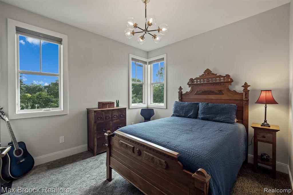 928 Montrose Avenue, Royal Oak, MI 48073 — Photo 45