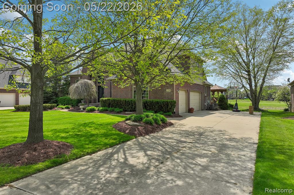 2738 Pebble Beach Drive, Oakland, MI — Photo 2