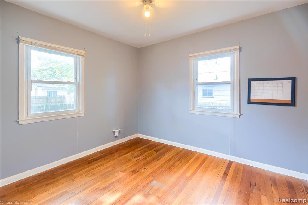 825 N Monroe Street, Lapeer, MI 48446 — Photo 13