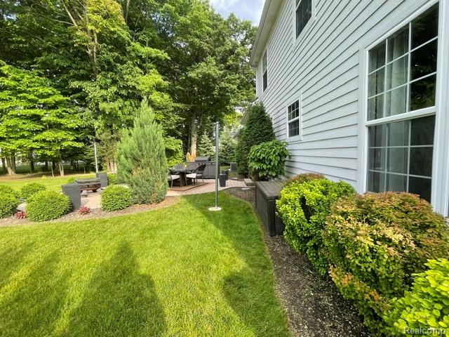 5827 Woodfield Parkway, Grand Blanc, MI 48439 — Photo 39