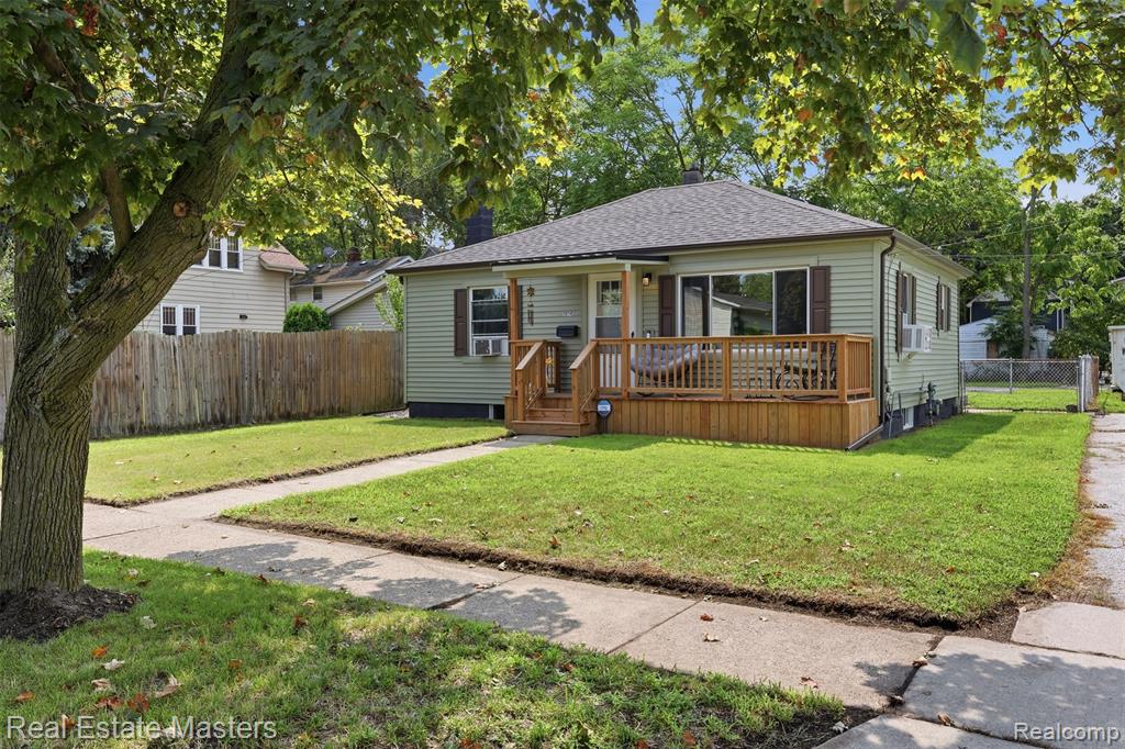 1014 Cypress Street, Port Huron, MI 48060