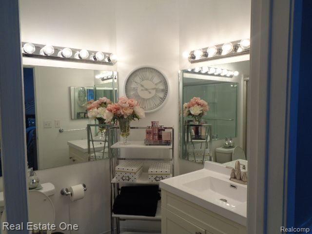 29441 LAUREL Drive, Farmington Hills, MI 48331 — Photo 38
