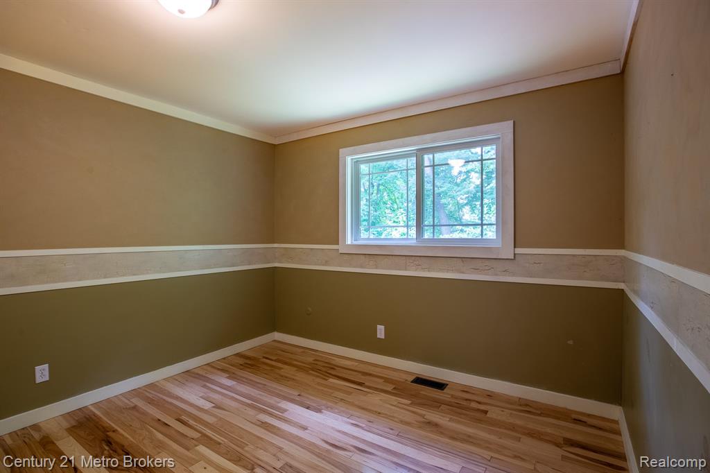 5262 Conifer Drive, Columbiaville, MI 48421 — Photo 16
