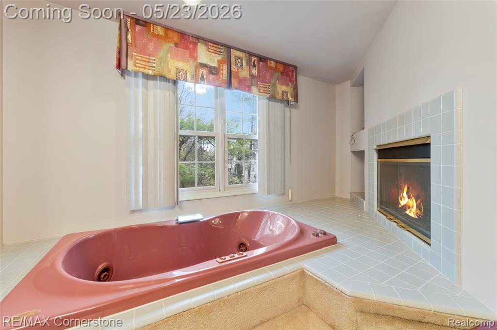 7632 Danbury Circle Circle, West Bloomfield, MI — Photo 19