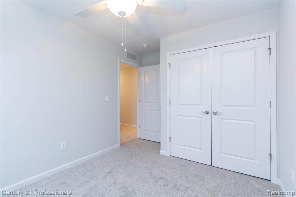 4849 Parkside Lane, Troy, MI 48085 — Photo 19