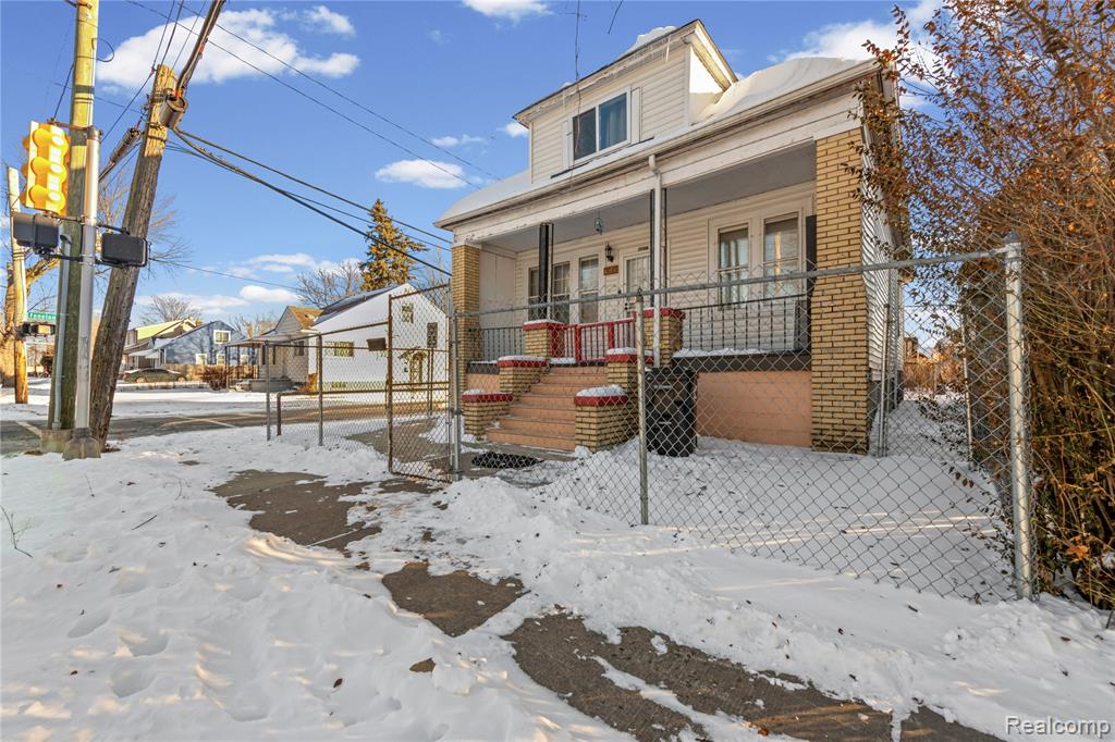 4590 Charles Street, Hamtramck, MI 48212 — Photo 4