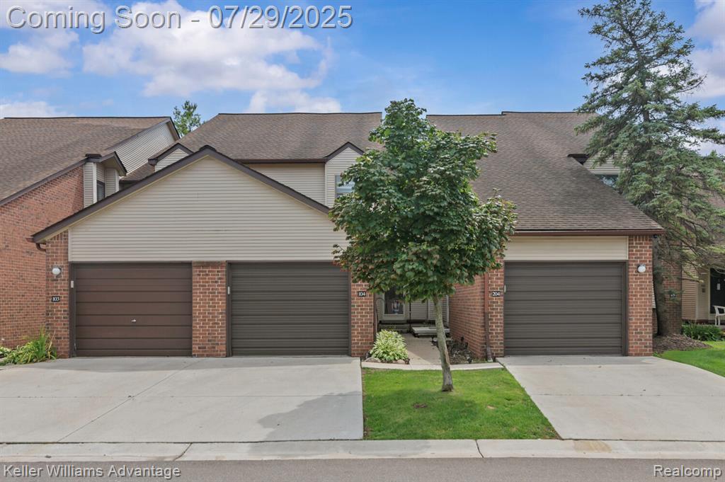 6660 Ridgefield Circle, 104, West Bloomfield, MI — Photo 43