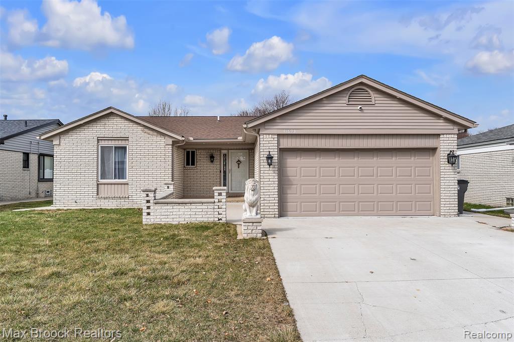 41893 Mary Kay Drive, Clinton Twp, MI 48038 — Photo 3