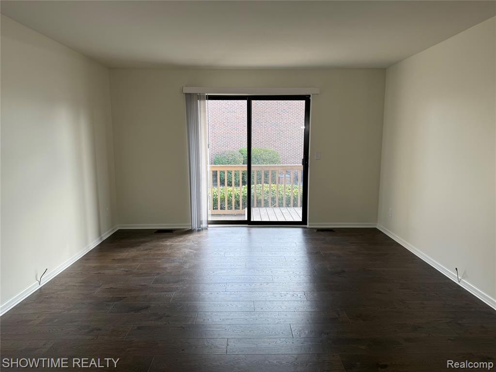 45204 Fryer Drive, Macomb, MI 48044 — Photo 4