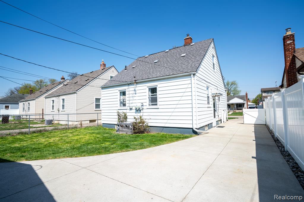 13273 Cunningham Street, Southgate, MI 48195 — Photo 6