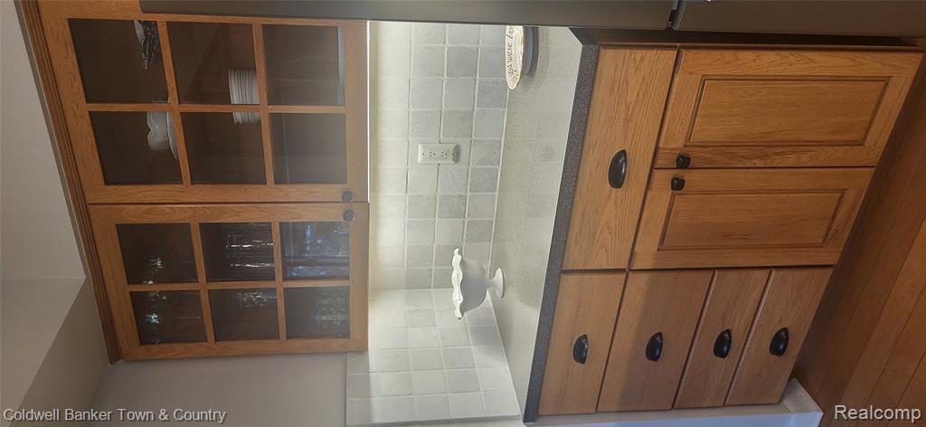 10557 Kenicott Trail, Brighton, MI 48114 — Photo 11