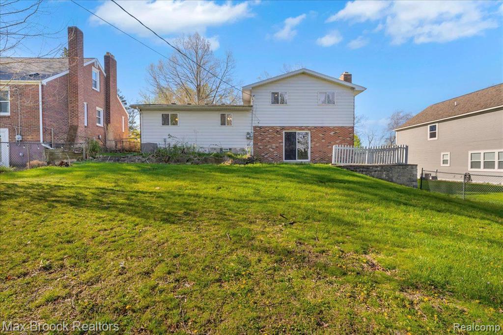 4332 LANETTE Drive, Waterford, MI 48328 — Photo 35