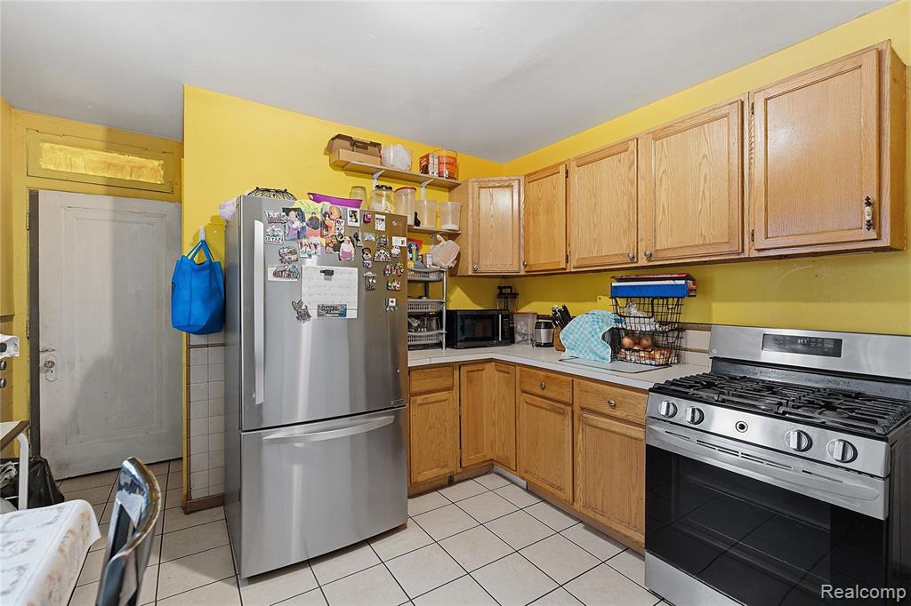 7098 Lafayette Boulevard, Detroit, MI 48209 — Photo 8