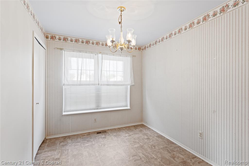 20918 W Glen Haven Circle, Novi, MI 48167 — Photo 15