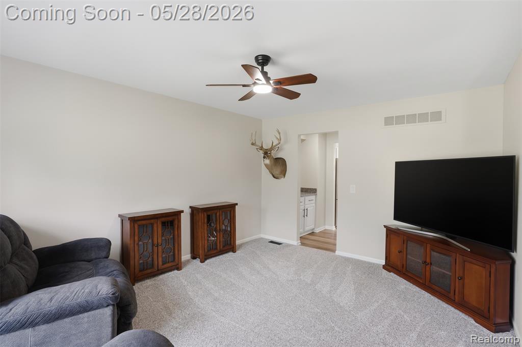 8792 Salem Farms Drive, South Lyon, MI 48178 — Photo 6
