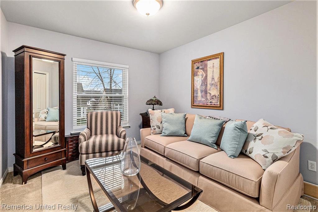 1304 YOSEMITE VALLEY Drive, Milford, MI 48381 — Photo 29