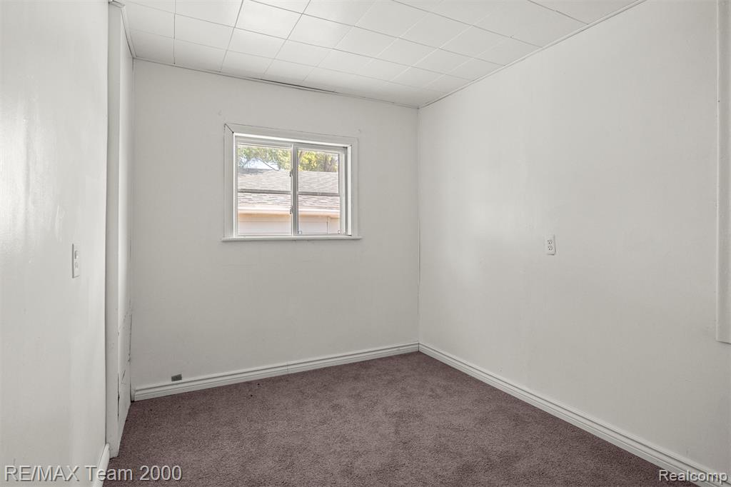 21304 Glen Lodge Road, Royal Oak, MI 48220 — Photo 38