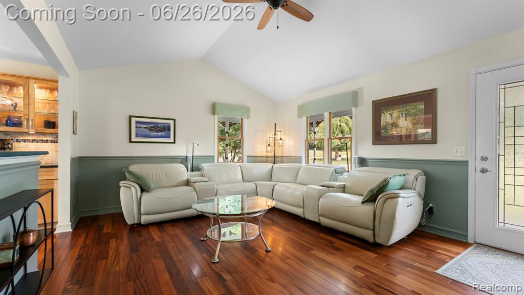344 S Truhn Road, Fowlerville, MI 48836 — Photo 4