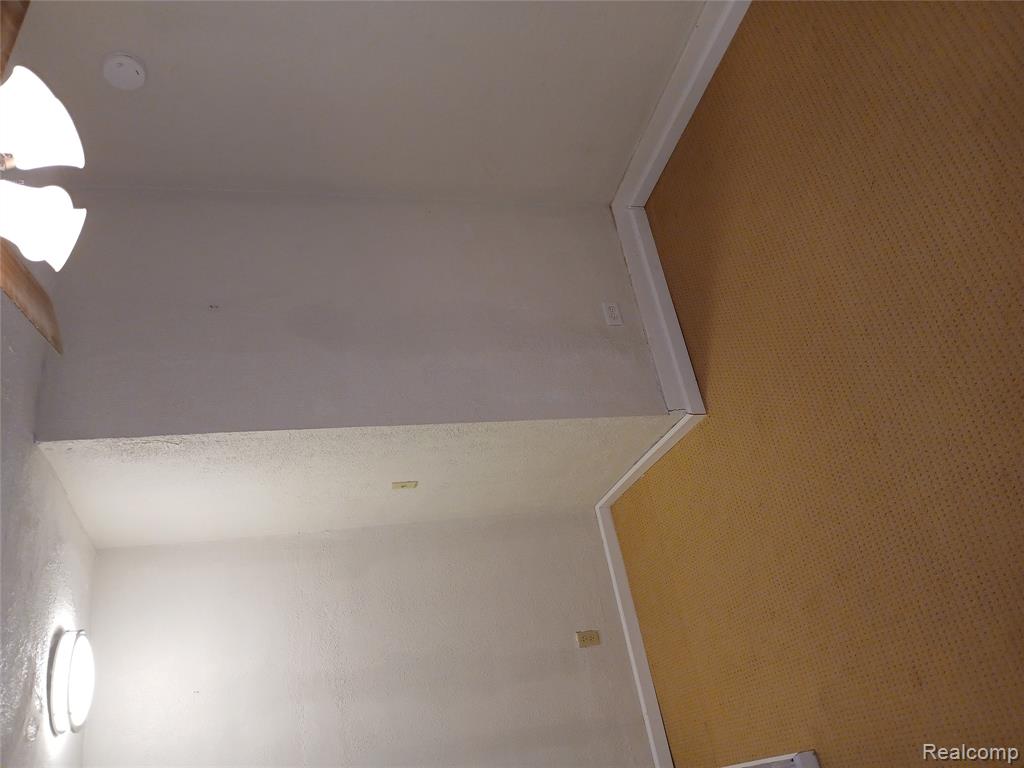 186 Mason Avenue, Norton Shores, MI 49441 — Photo 7