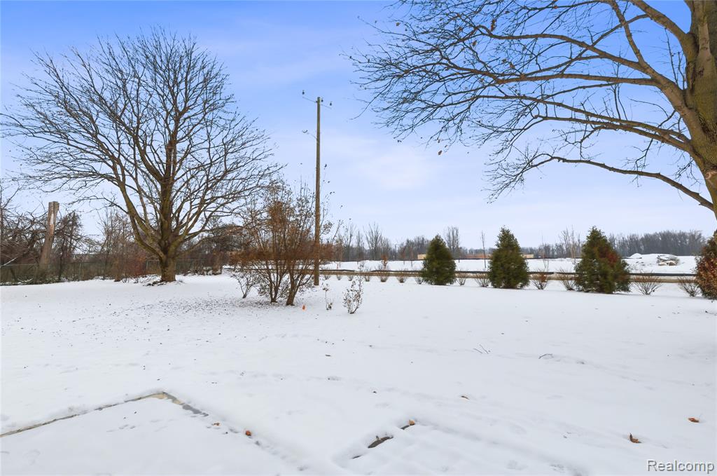 49990 Helfer Blvd, Wixom, MI 48393 — Photo 26