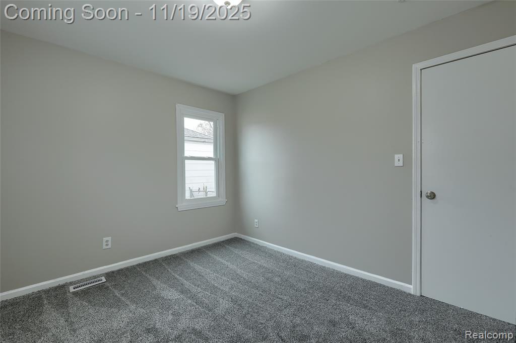 7044 Westminster Avenue, Warren, MI 48091 — Photo 13