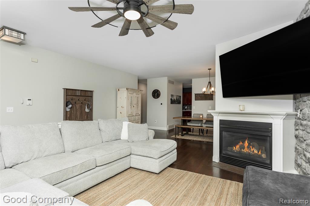 605 S Troy Street, Royal Oak, MI 48067 — Photo 9