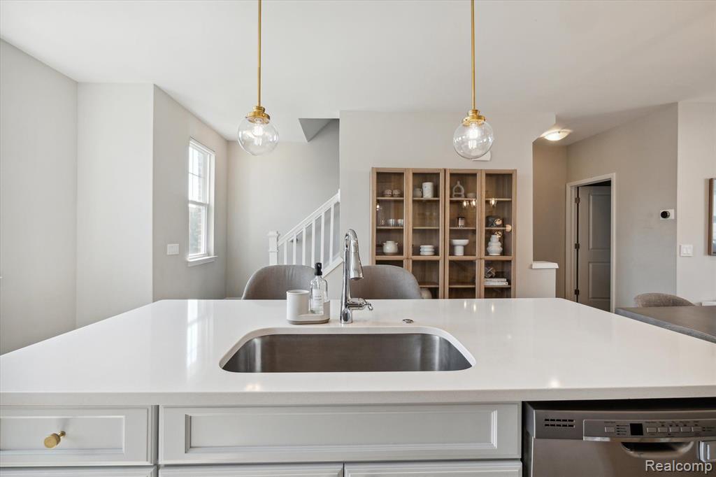 3189 Chambers W, Wixom, MI 48393 — Photo 15