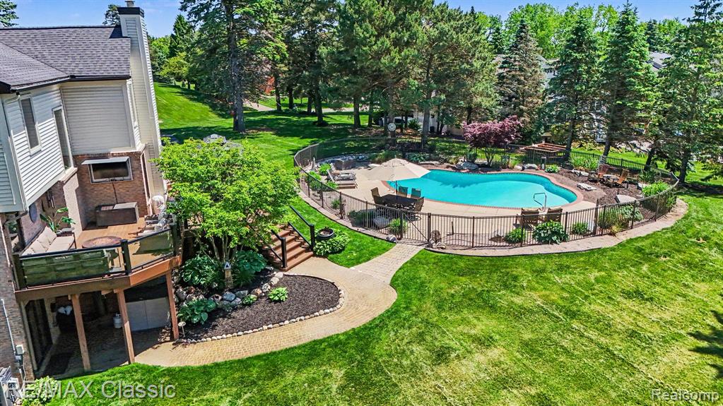 54853 Walnut Drive, New Hudson, MI 48165 — Photo 44