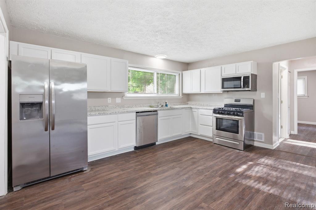 6291 Edmund Street, Romulus, MI 48174 — Photo 12