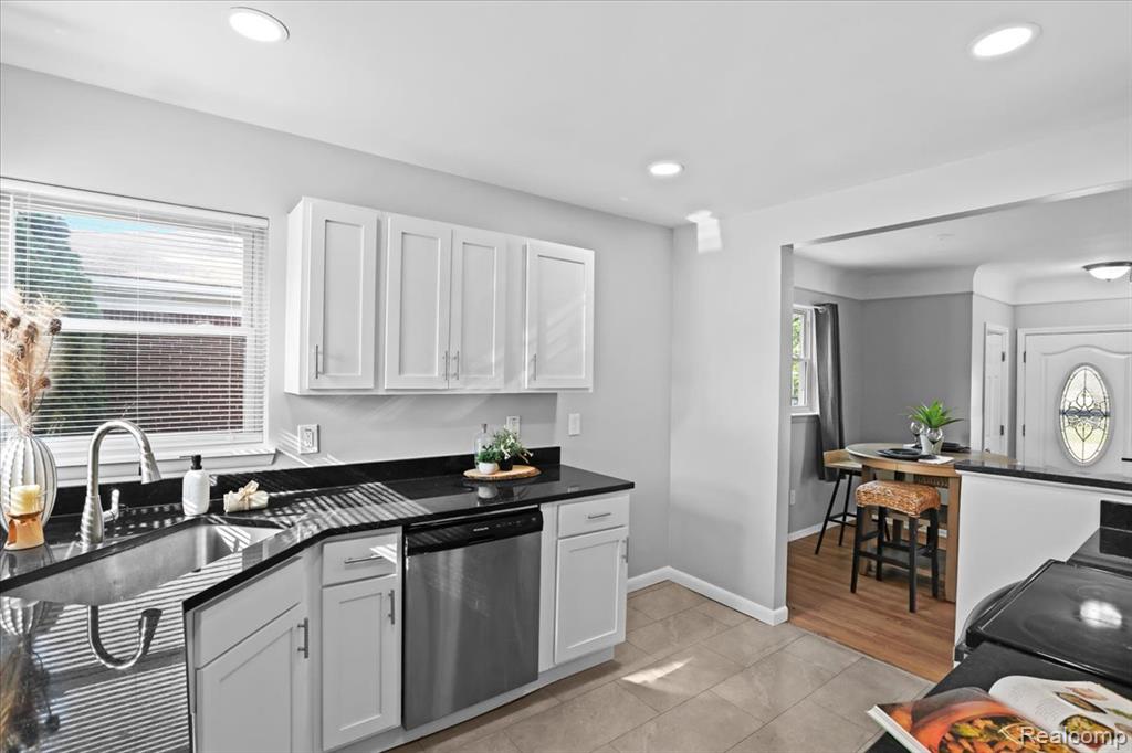 9213 Virgil Avenue, Redford, MI 48239 — Photo 12