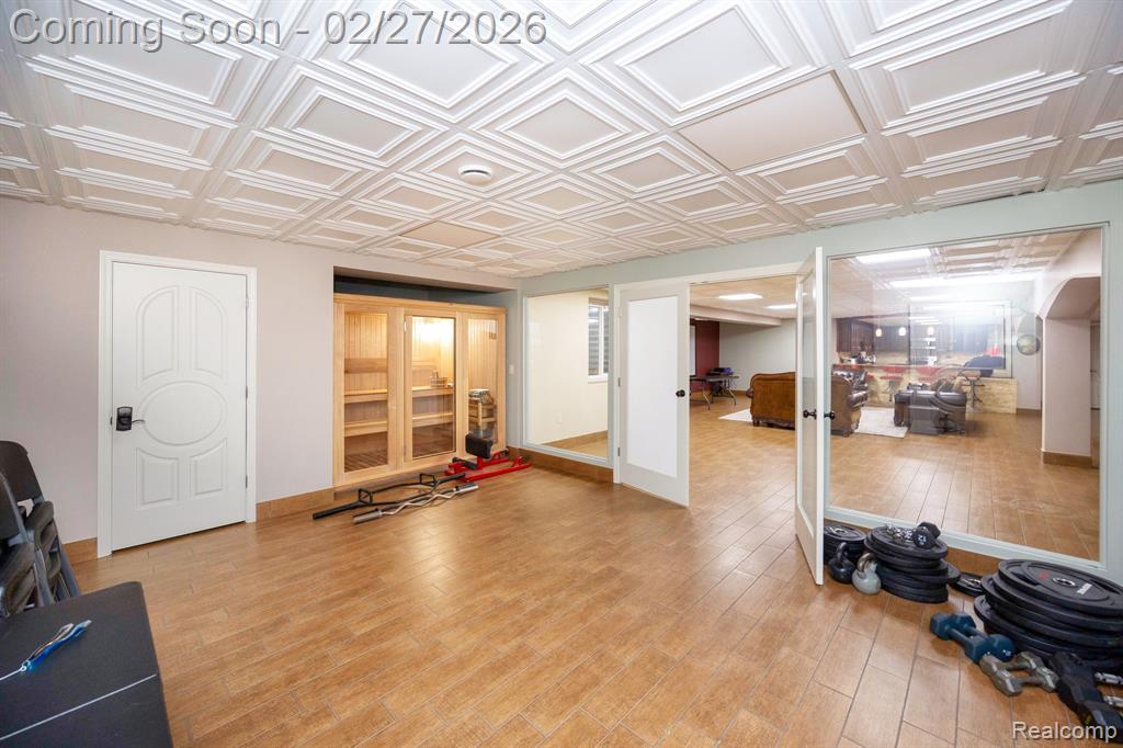 6616 Fairwood Drive, Dearborn Heights, MI 48127 — Photo 48