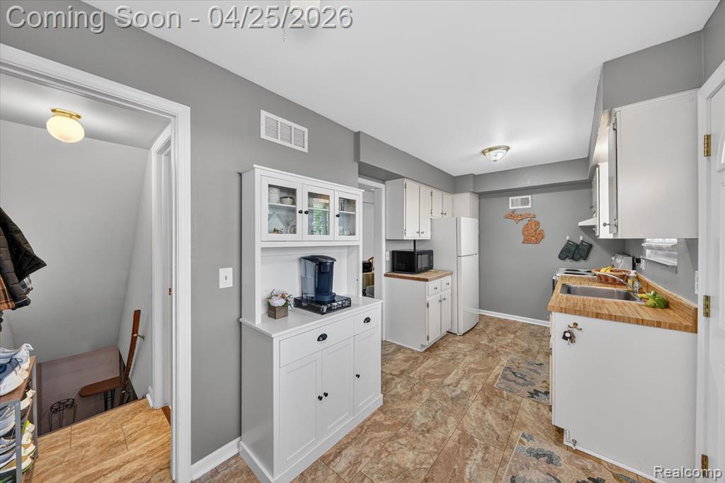 445 Baldwin Avenue, Rochester, MI 48307 — Photo 18