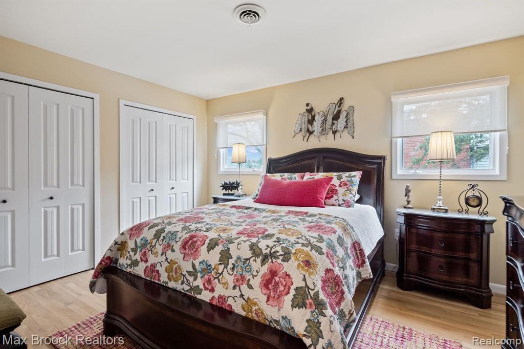 9522 Silverside, South Lyon, MI 48178 — Photo 20