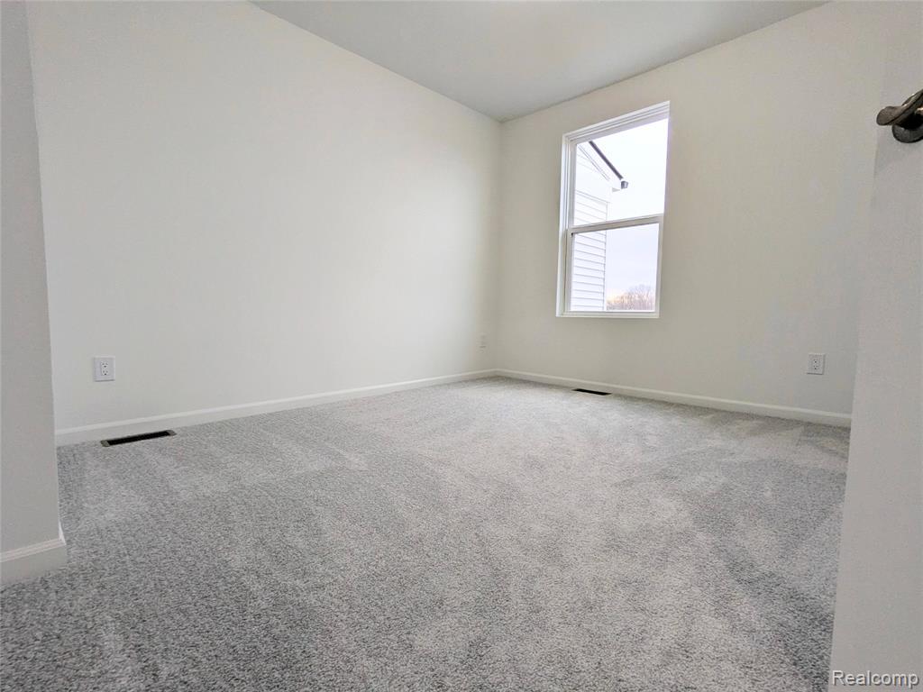 5562 E Spaniel Drive, Ann Arbor, MI 48108 — Photo 15