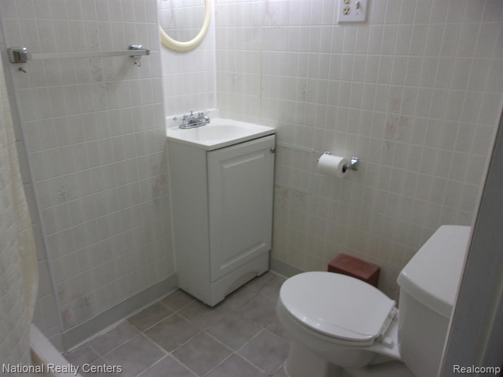 5856 HENRY RUFF Road, Garden City, MI — Photo 31