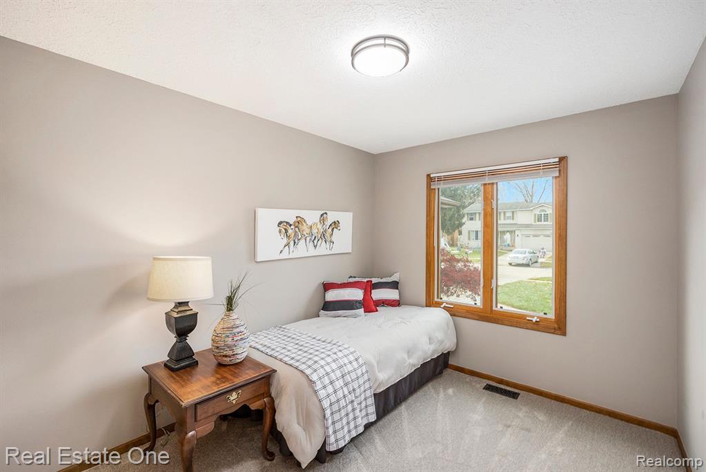 51860 SALVATORI Drive, Chesterfield, MI 48047 — Photo 20