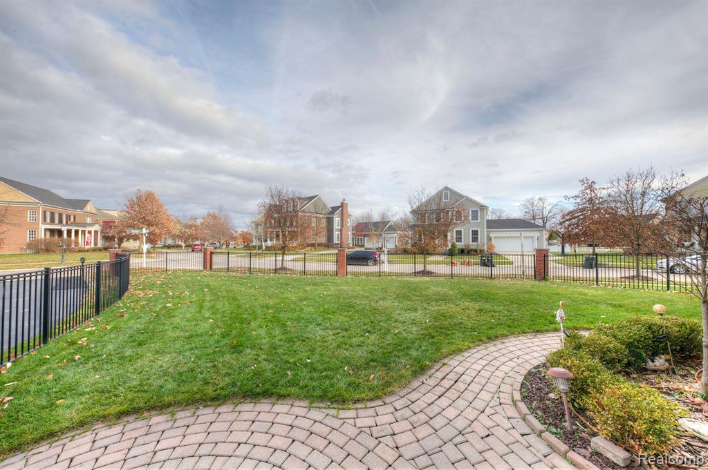 49776 Garfield Lane, Canton, MI 48188 — Photo 91