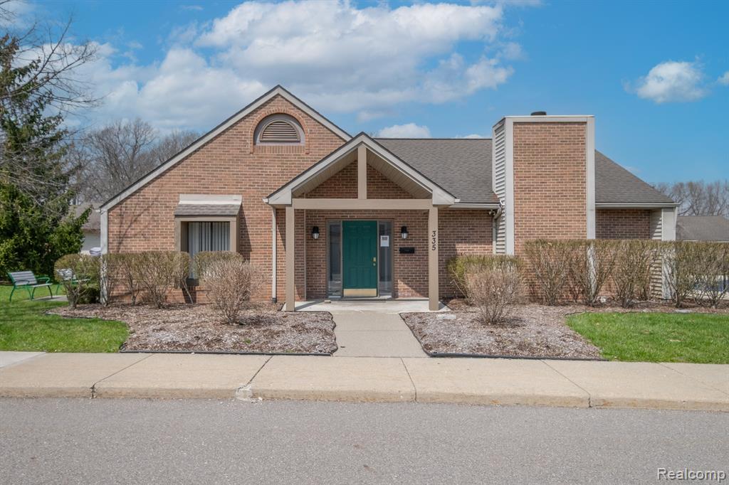 432 WATER TOWER Circle, Brighton, MI 48116 — Photo 13