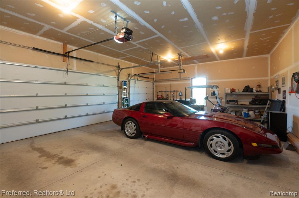 9769 Fawnwood Drive, Carleton, MI 48117 — Photo 40