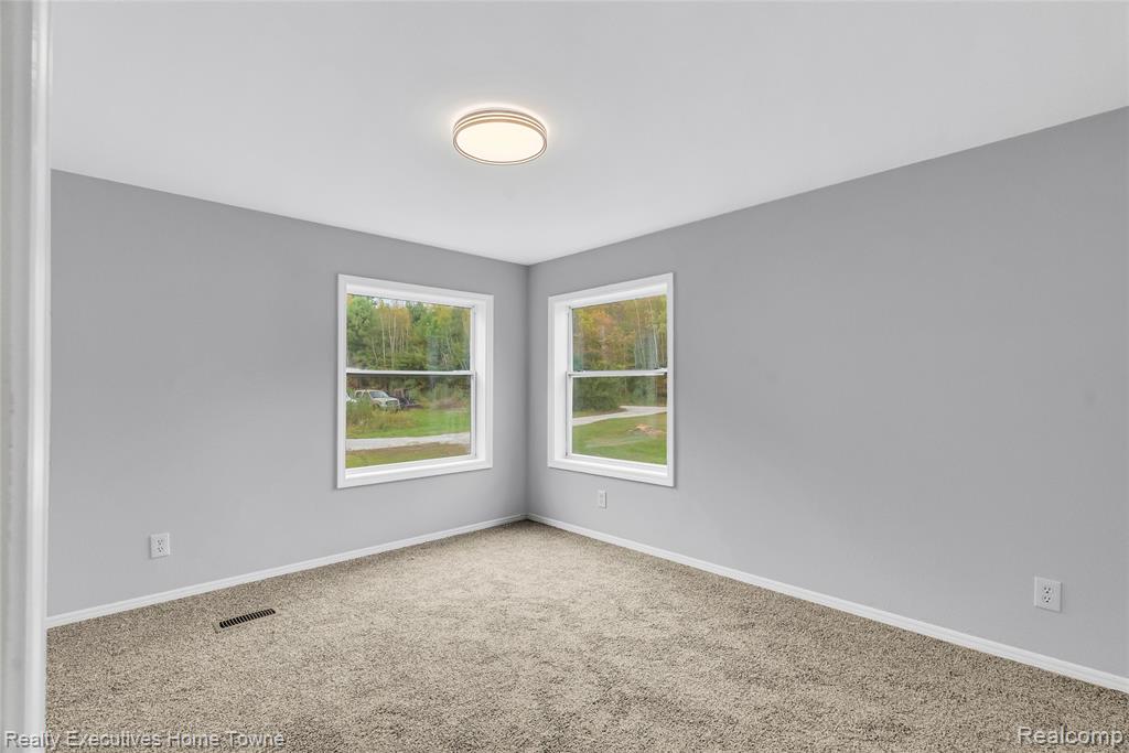 8067 Lambs Road, Wales, MI — Photo 32